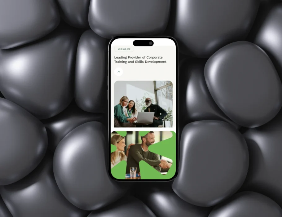 Free iPhone 15 Mockup_compressed